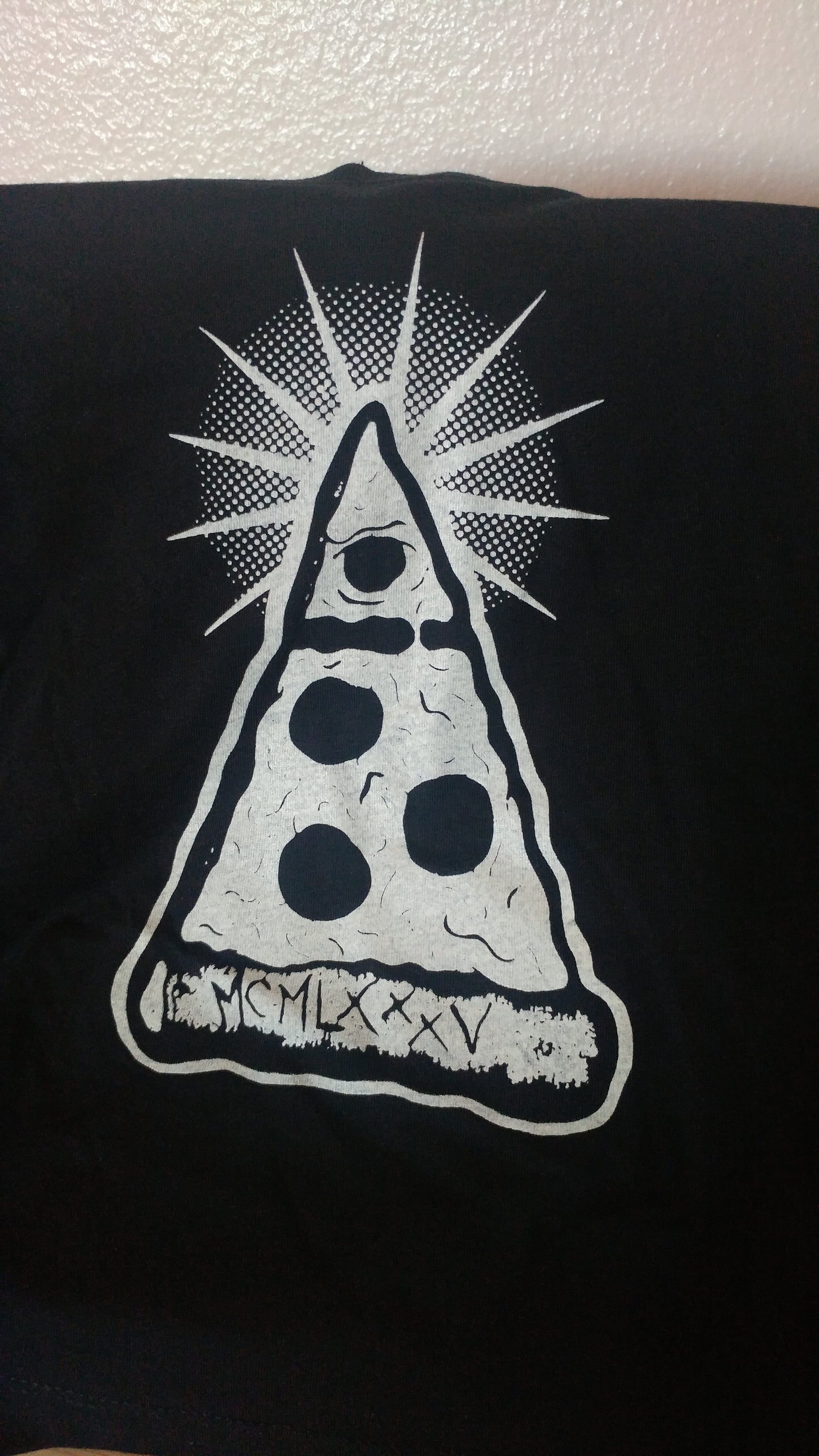 Annuit Pizzatis All Seeing Pepperoni Illuminati Pizza T-Shirts